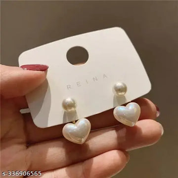 Sweet Pearl Heart Earrings