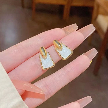 Chic Frosted Stud Earrings