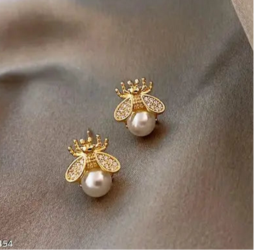 Pearl Bee Stud Earrings