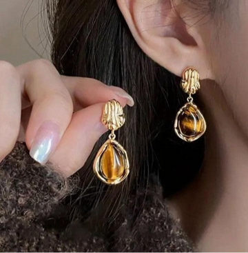 Vintage Teardrop Gold Frame Drop Earrings