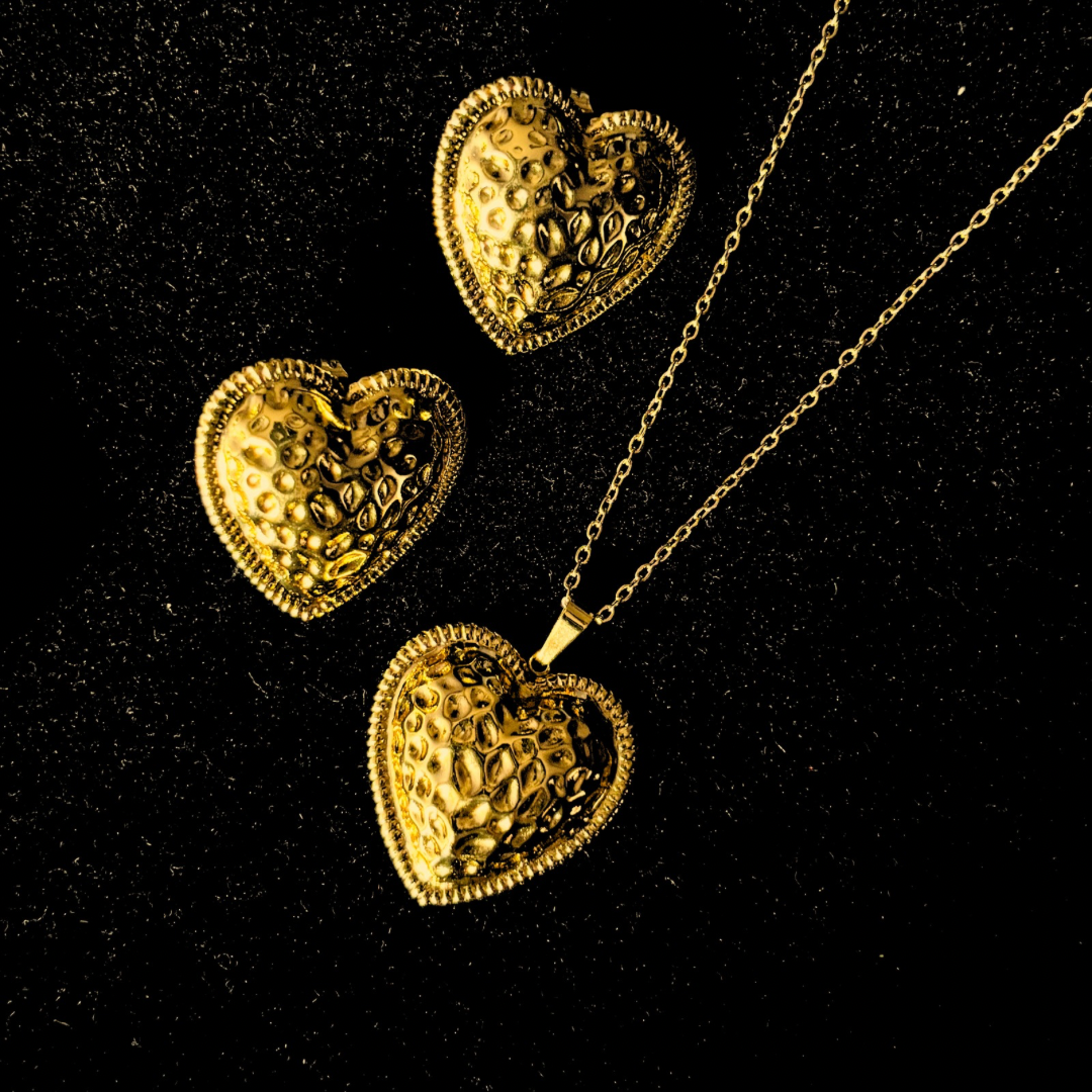 Textured Heart Charm Necklace Set – Anti-Tarnish Stainless Steel Gold Jewelry
