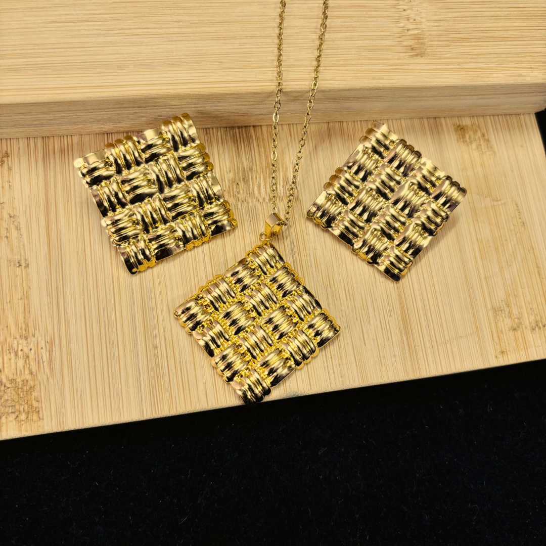 Square Weave Pendant Necklace Set – Anti-Tarnish Gold Plated Stainless Steel Jewelry