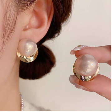 Classic Pearl & Gold Round Stud Earrings
